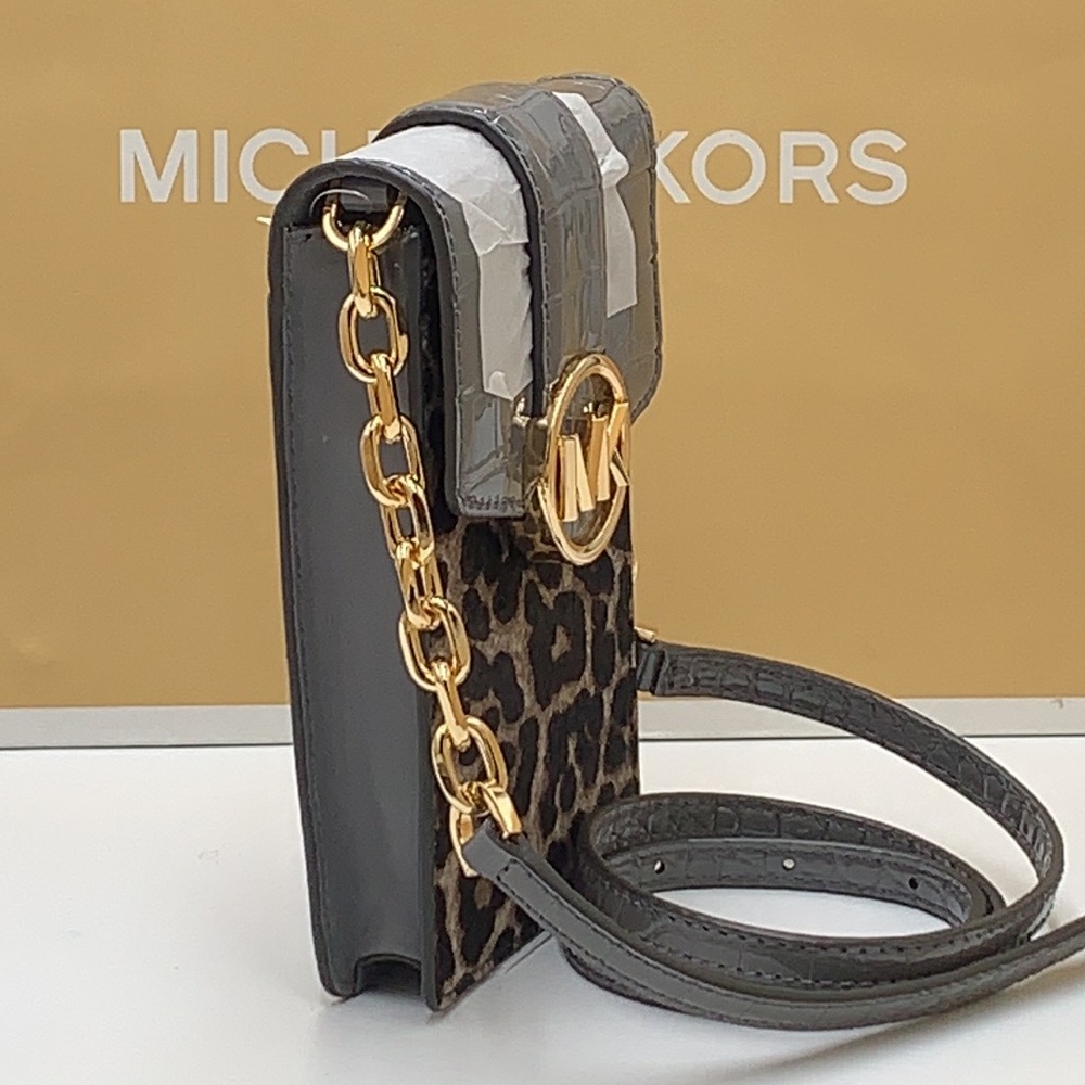 Brand New with Tag
Michael Kors Carmen Small NS Phone XBODY HairCalf Grey Multi - Picture 3 of 16